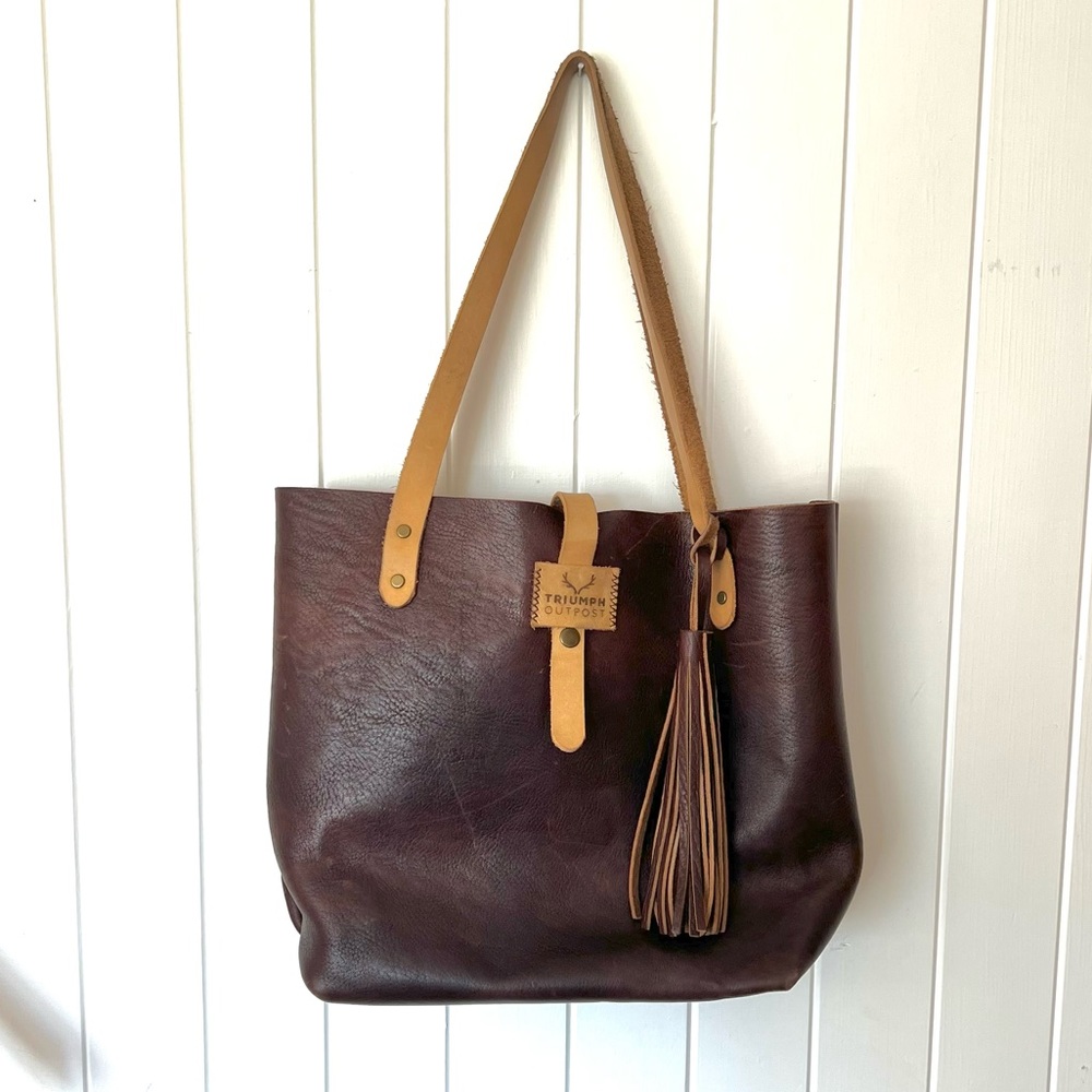 Triumph Outpost Everyday Leather Tote Bag